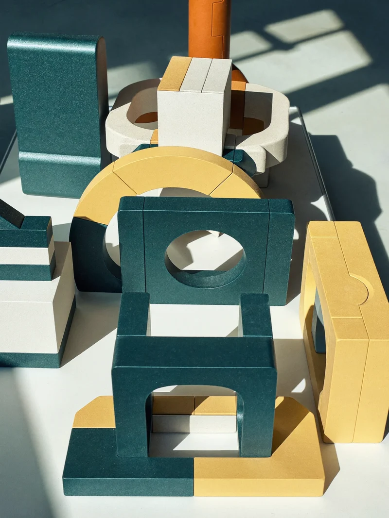 Ilustrace konceptu geometrické stavebnice Prisma